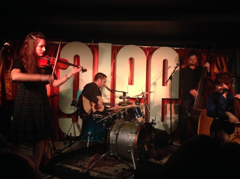 Time for the main event - the Moulettes take to the stage..